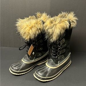 Sorel, Joan of Arctic, Black and Tan, Waterproof Boot Size 9, Faux Fur, Lace Up